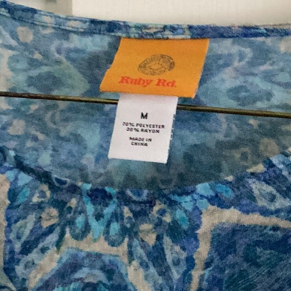 Top - Picture 2 of 3